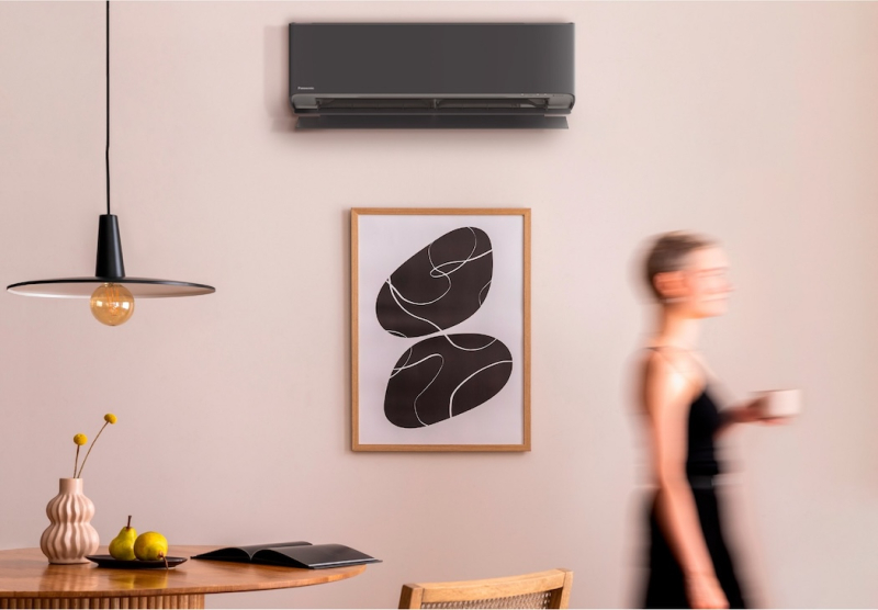 Vnitřní jednotka klimatizace Panasonic Power Heat Multi v interiéru Zdroj: Panasonic 